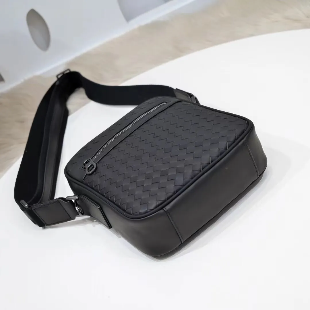 All categories 💚 Top version men’s bags 💚 BV 2024 new BV crossbody bag